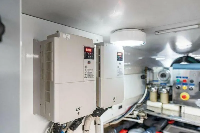 Slide: The Image of Pershing 92 2019 - 5796430