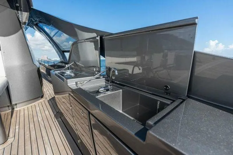 Slide: The Image of Pershing 92 2019 - 5796364