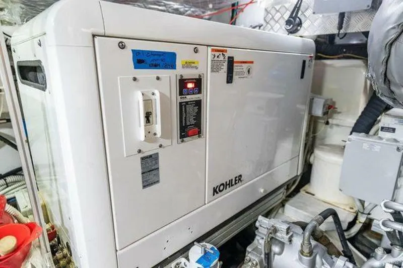 Slide: The Image of Pershing 92 2019 - 5796420