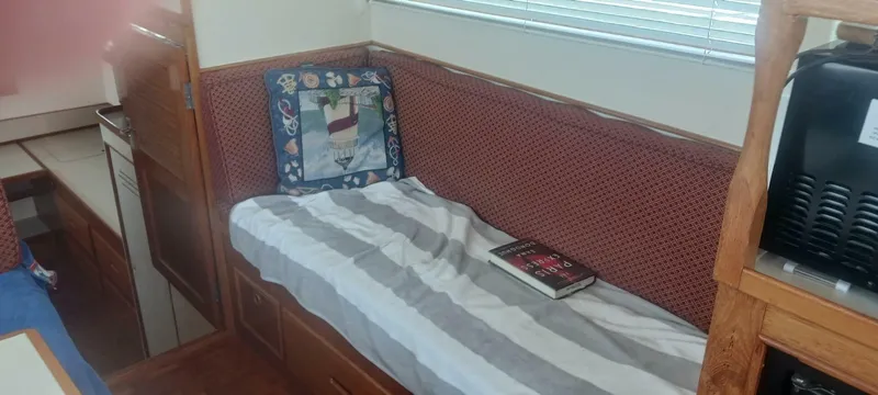 Slide: The Image of Grand Banks 36 Classic 1977 - 5796525