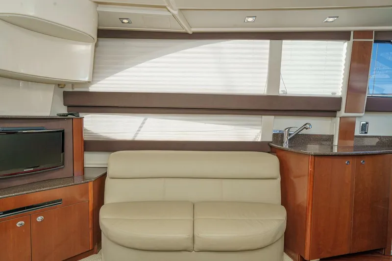 Slide: The Image of Meridian 341 Sedan 2011 - 5796612