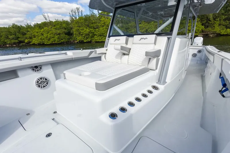 Slide: The Image of Yellowfin 42 Offshore 2026 - 5798988