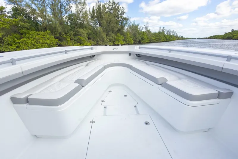 Slide: The Image of Yellowfin 42 Offshore 2026 - 5798980