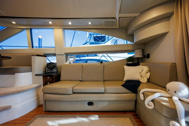 Slide: The Image of 2010 Meridian 391 Motor Yacht - 5797078