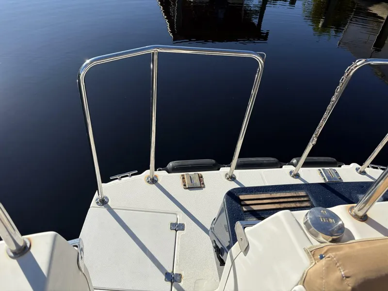 Slide: The Image of Ranger Tug R-27 Swimstep with railing - 5797653