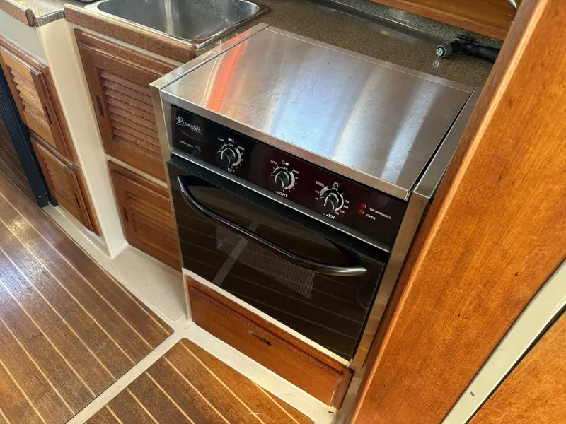 Slide: The Image of Ranger Tug R-2 Stove - 5801001