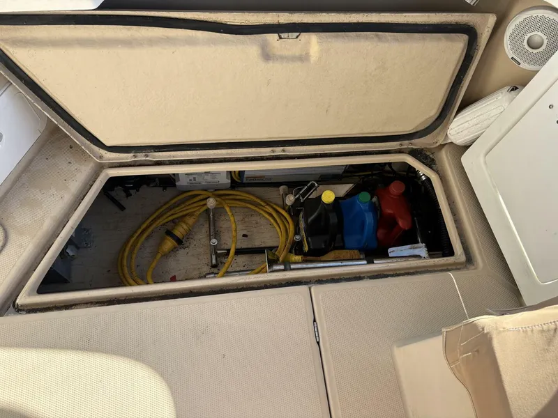 Slide: The Image of Ranger Tug R-27 Storage hatch - 5801140