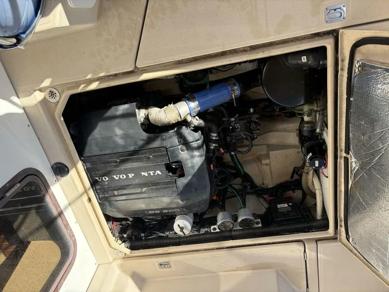 Slide: The Image of Ranger Tug R-27 Engine - 5801144