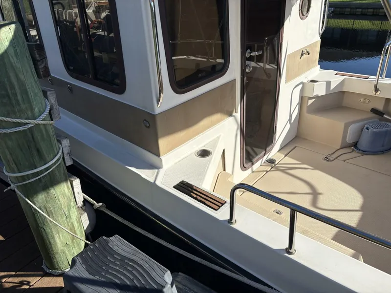 Slide: The Image of Ranger Tug R-27 Cockpit  - 5797614