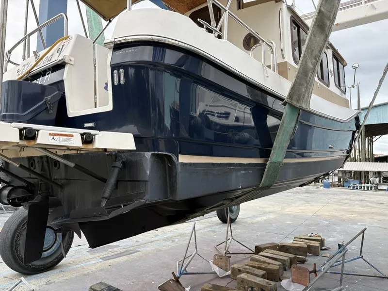 Slide: The Image of Ranger Tug R-27 Haul out  - 5801334