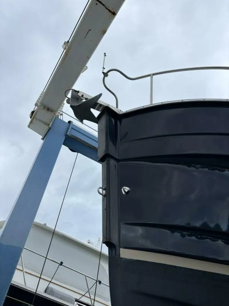 Slide: The Image of Ranger Tug R-27 Bow - 5801336