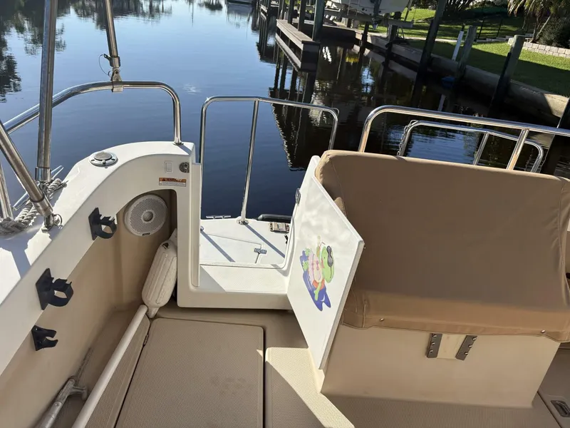 Slide: The Image of Ranger Tug R-27 Cockpit door to swim step - 5797618