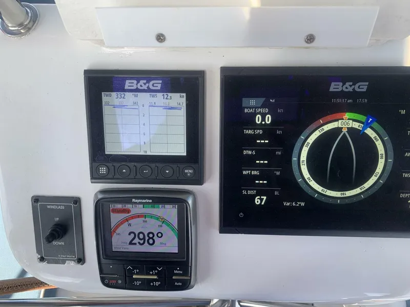 Slide: The Image of Beneteau 36 Center Cockpit 2000 - 5797463