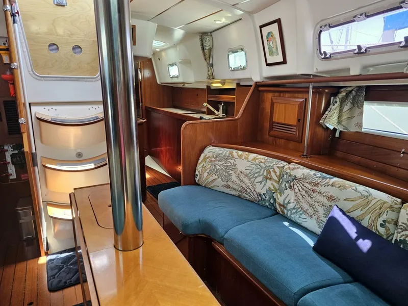 Slide: The Image of Beneteau 36 Center Cockpit 2000 - 5797449