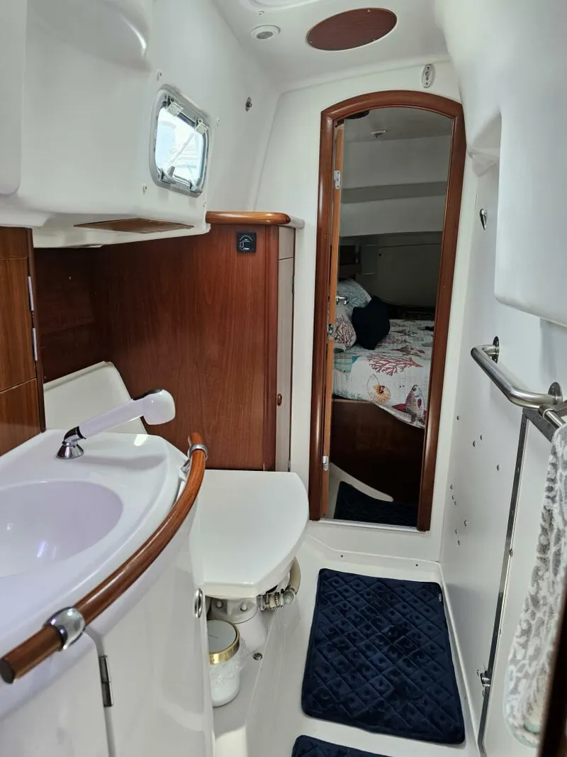 Slide: The Image of Beneteau 36 Center Cockpit 2000 - 5797629
