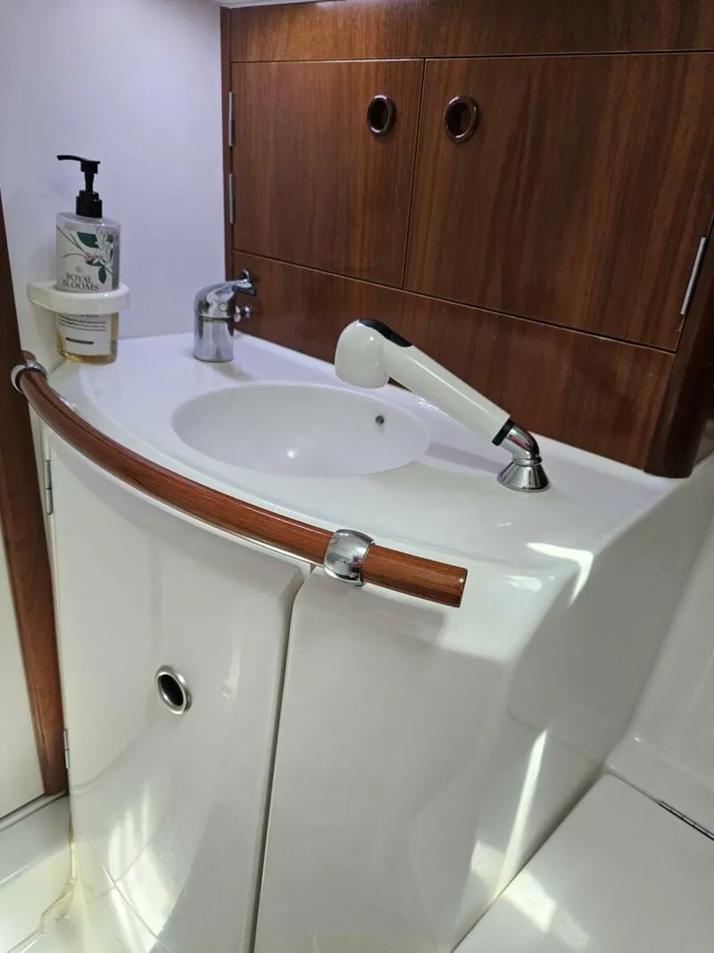 Slide: The Image of Beneteau 36 Center Cockpit 2000 - 5797422