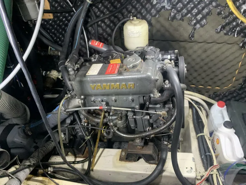 Slide: The Image of Beneteau 36 Center Cockpit 2000 - 5797476