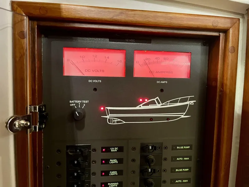 Slide: The Image of Dyer 29 Bass Boat 1980 - 5797796