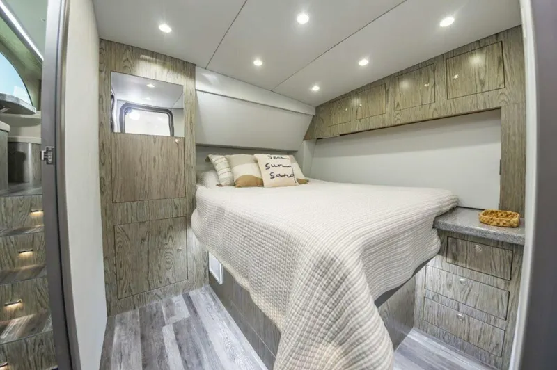 Slide: The Image of F40229f8 868c 439d 9596 B1801a7191c0 - 5889066