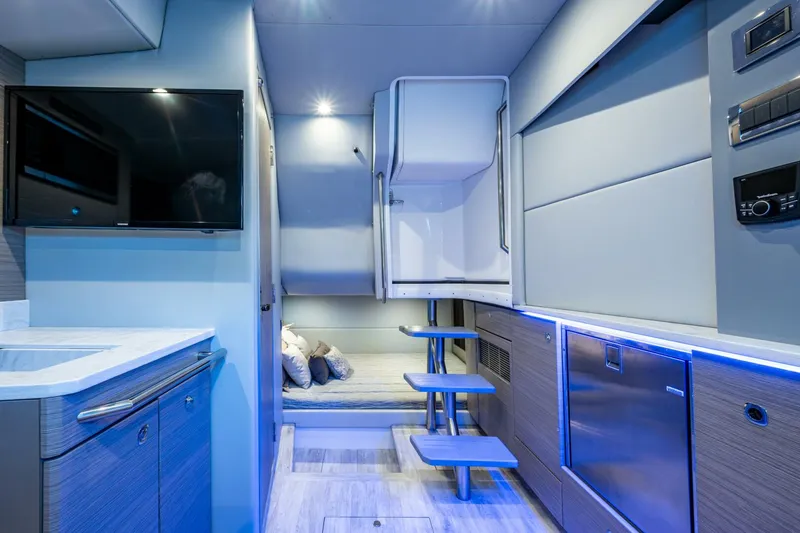 Slide: The Image of Formula 380 ssc 2022 - 5797819