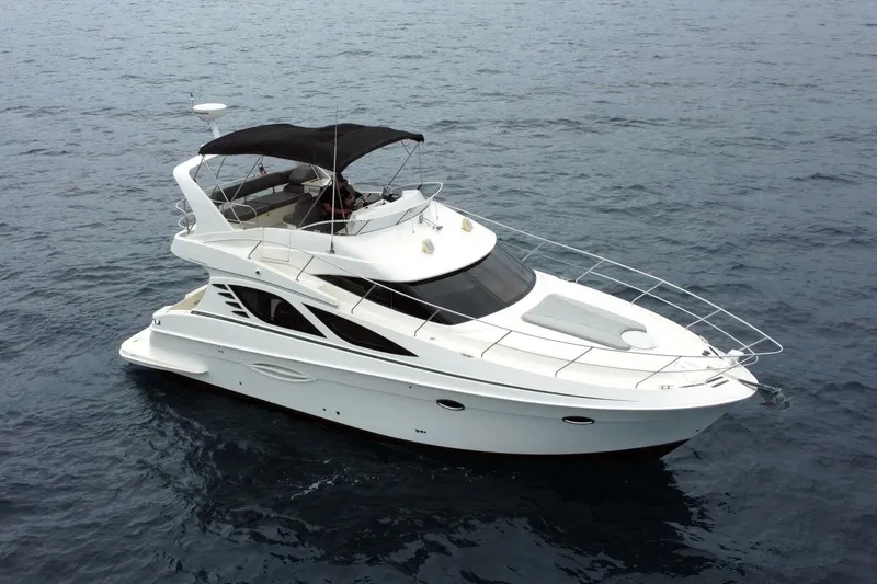 Slide: The Image of 2010 38 Silveron Sedan Bridge - Pura Vida - 5852675