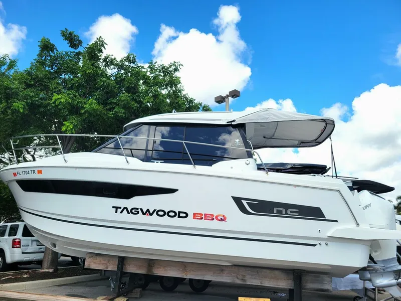 Slide: The Image of Jeanneau NC895 2023 - 5807015