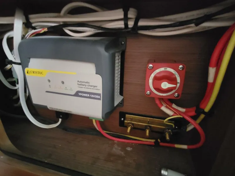 Slide: The Image of Jeanneau NC895 2023 - 5807042