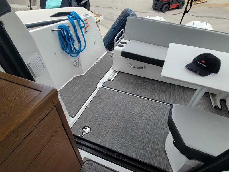 Slide: The Image of Jeanneau NC895 2023 - 5807021