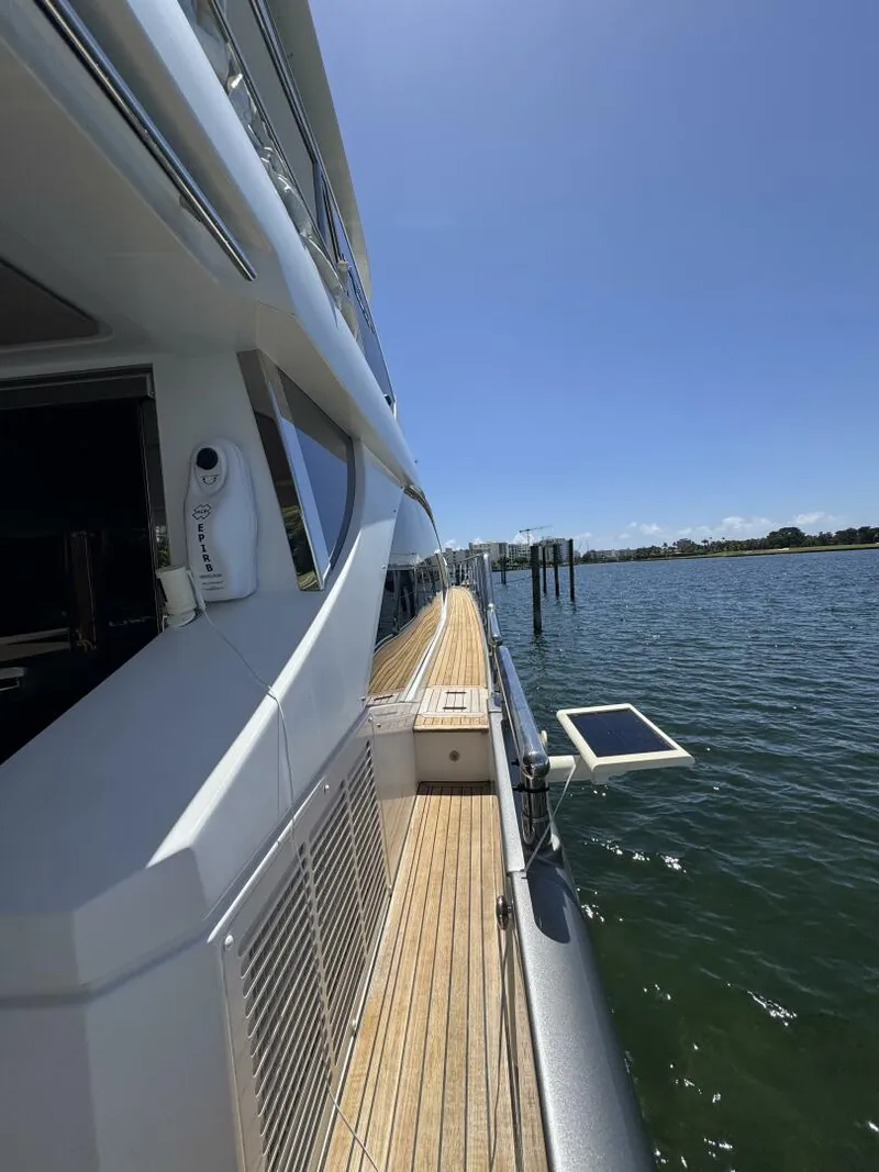 Slide: The Image of Azimut 66 Flybridge 2018 - 5799373