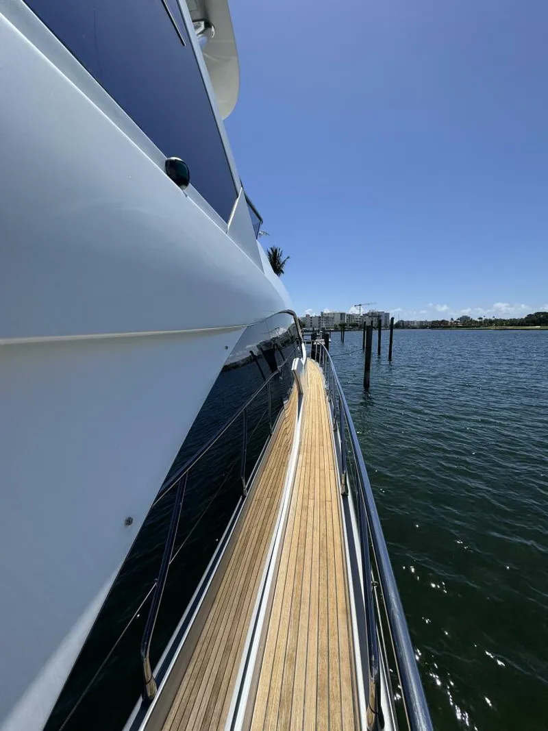 Slide: The Image of Azimut 66 Flybridge 2018 - 5799374