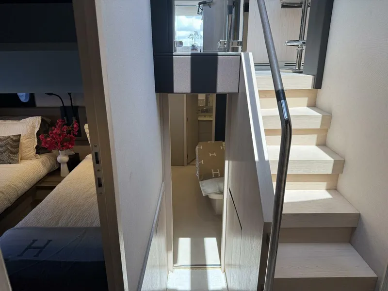 Slide: The Image of Azimut 66 Flybridge 2018 - 5799385