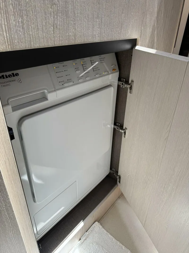 Slide: The Image of Azimut 66 Flybridge 2018 - 5799456