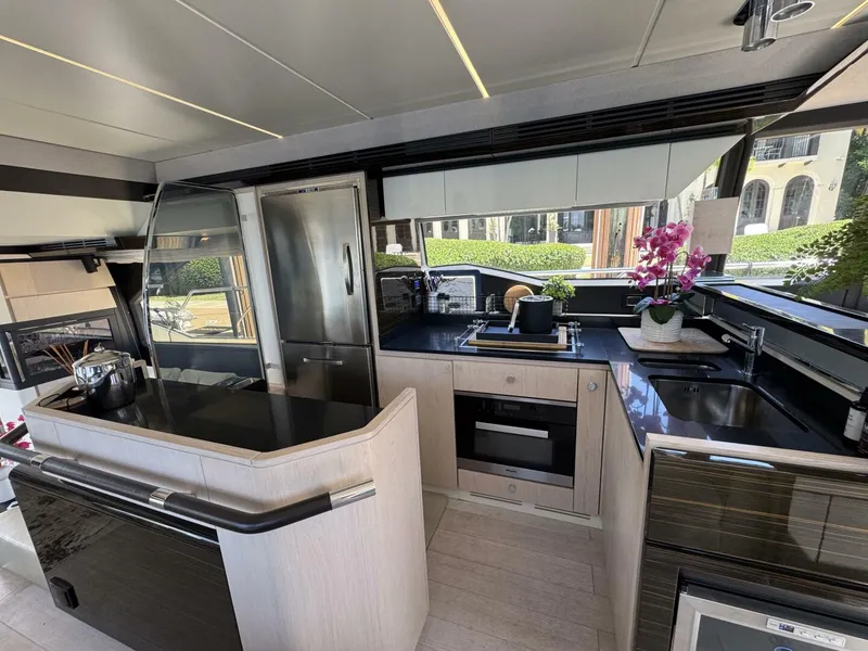 Slide: The Image of Azimut 66 Flybridge 2018 - 5799332