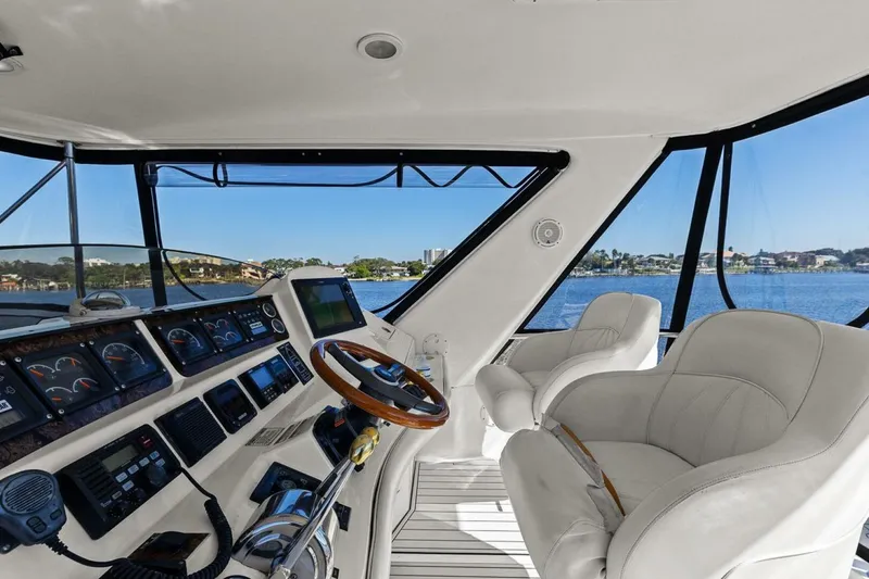 Slide: The Image of Sea Ray 480 Sedan Bridge 1998 - 5811616