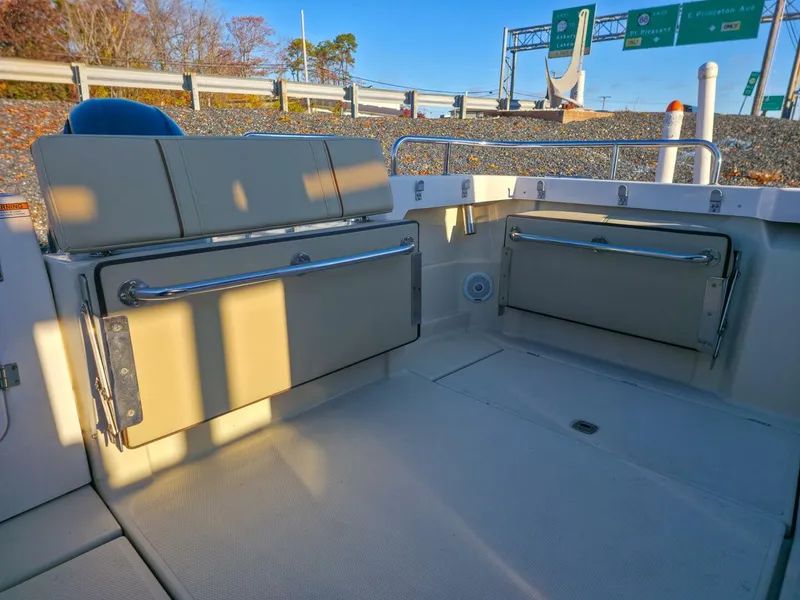 Slide: The Image of Ranger Tug R-23 2021 - 5800784