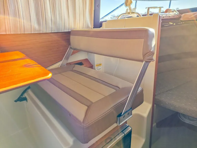 Slide: The Image of Ranger Tug R-23 2021 - 5800795