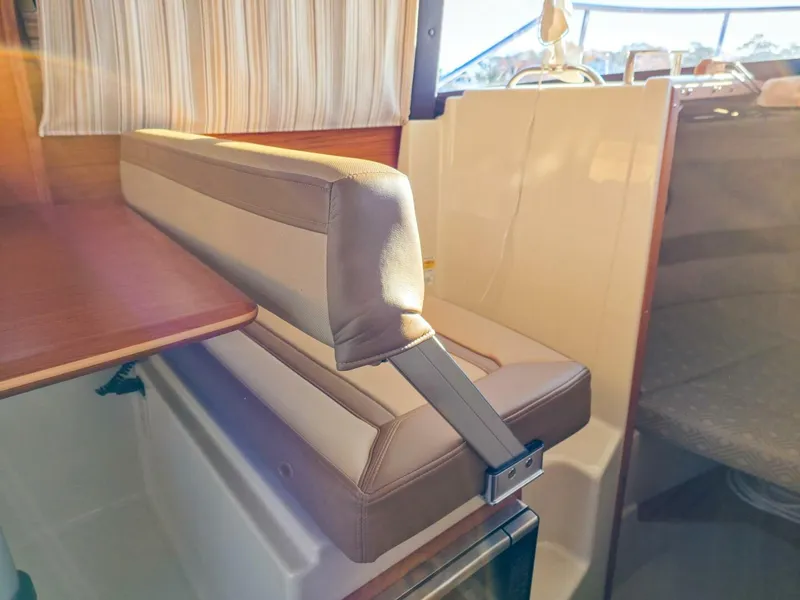 Slide: The Image of Ranger Tug R-23 2021 - 5800794