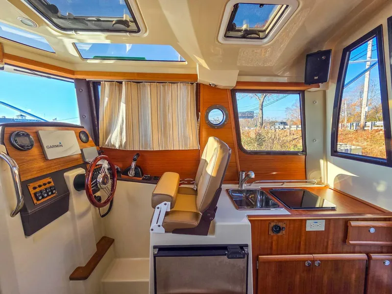 Slide: The Image of Ranger Tug R-23 2021 - 5800798