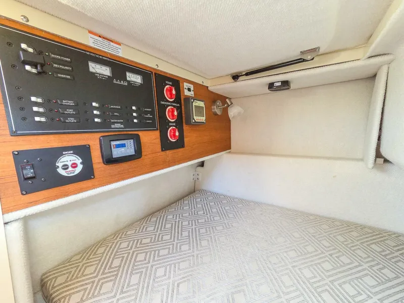 Slide: The Image of Ranger Tug R-23 2021 - 5800810