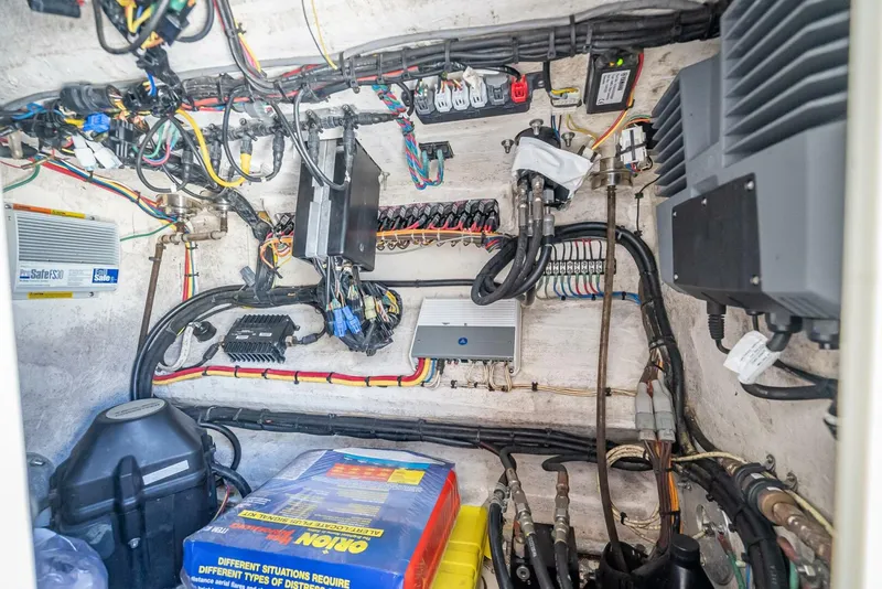 Slide: The Image of Invincible 36 2013 - 5819410