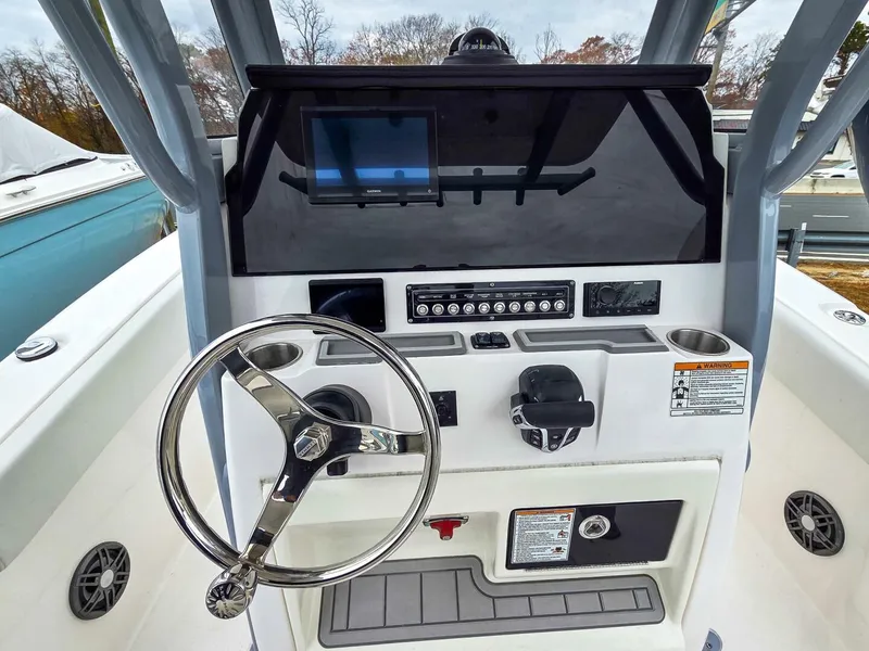 Slide: The Image of Sea Fox 228 Commander 2026 - 5801170