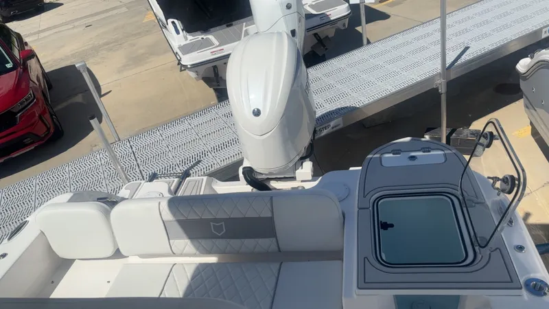 Slide: The Image of Sea Fox 228 Commander 2026 - 8145156