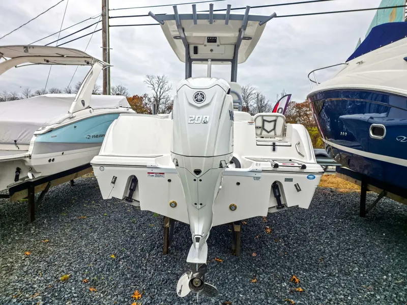 Slide: The Image of Sea Fox 228 Commander 2026 - 5801161