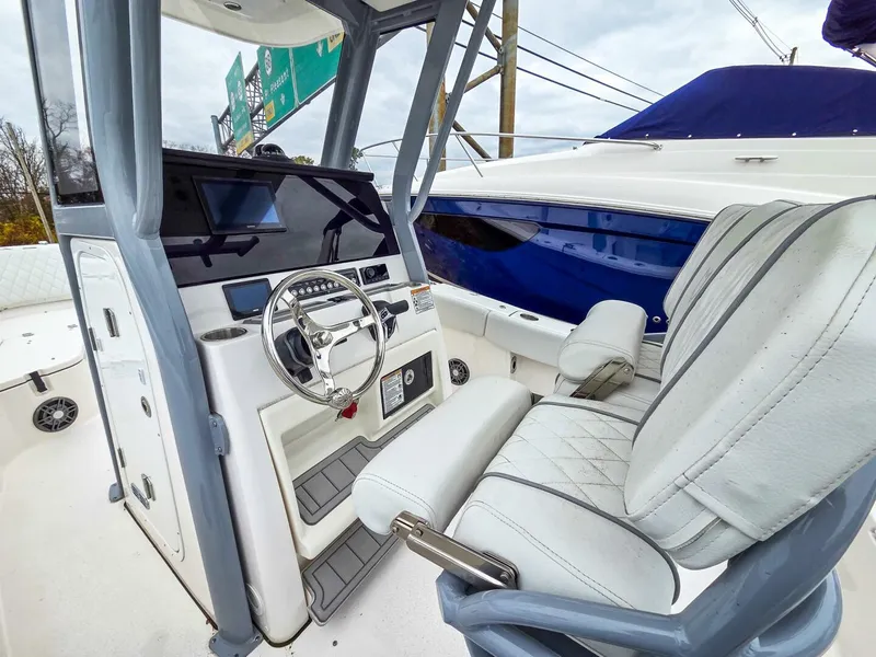 Slide: The Image of Sea Fox 228 Commander 2026 - 5801169