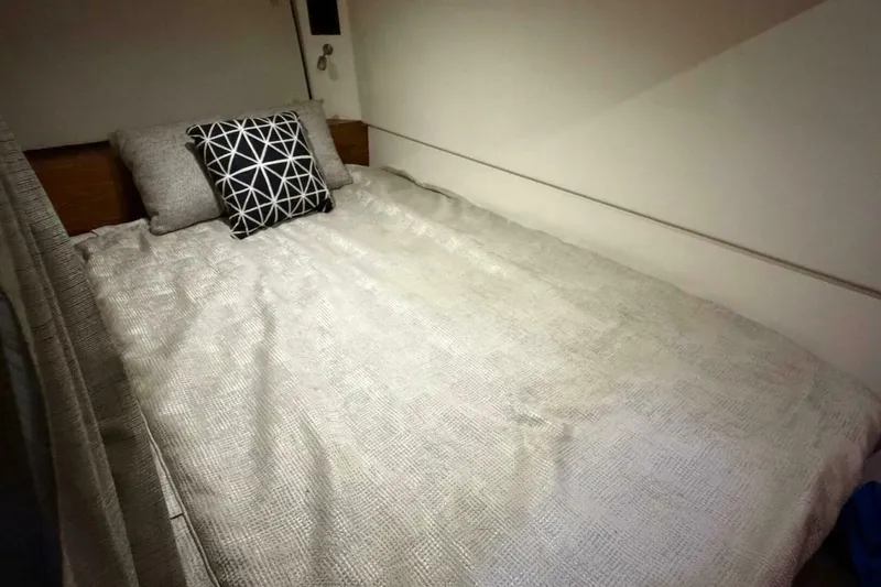 Slide: The Image of Boston Whaler 405 Conquest 2021 - 5801260