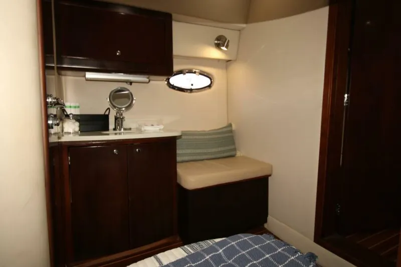 Slide: The Image of Regal 4260 Commodore 2002 - 5801379