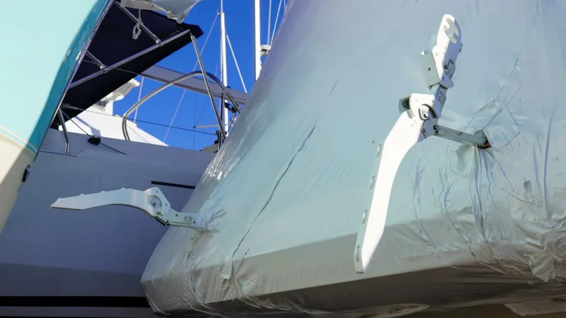 Slide: The Image of Hurley H2O Dinghy Davit System - 5811678