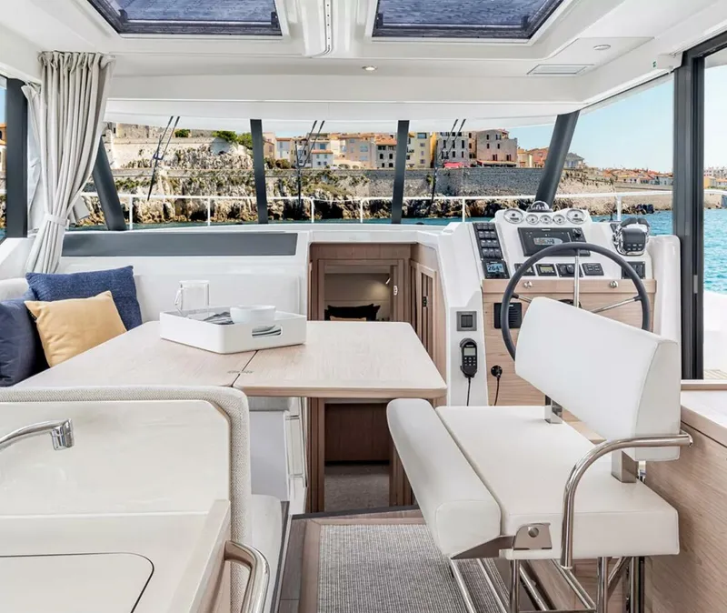 Slide: The Image of Manufacturer Provided Image - 5814095