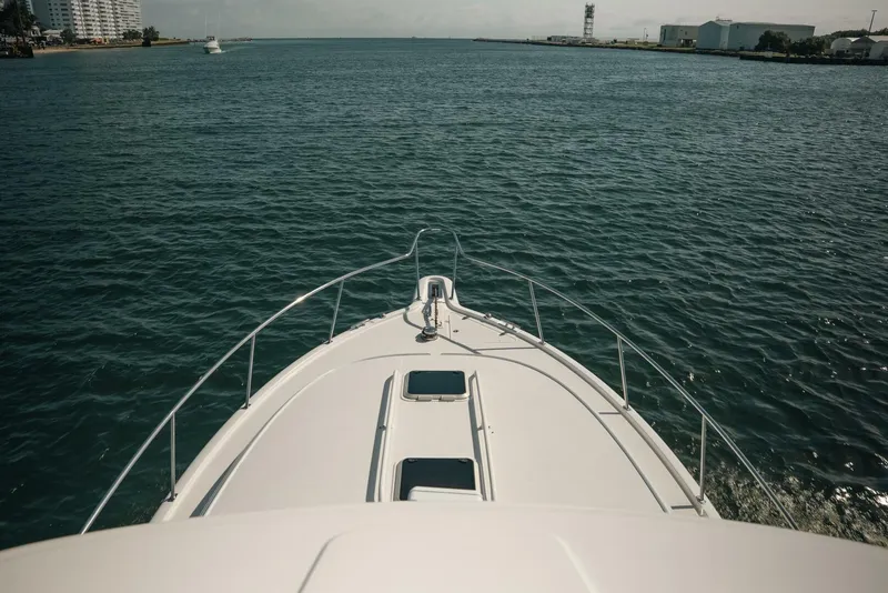 Slide: The Image of Pursuit OS 385 Offshore 2016 - 5802374