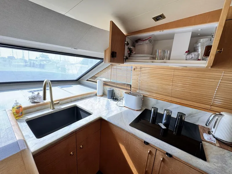 Slide: The Image of Neptunus Flybridge 1997 - 5802022